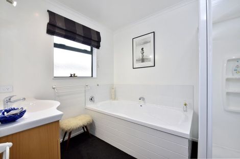 Photo of property in 19 Aratia Way, Richmond, 7020