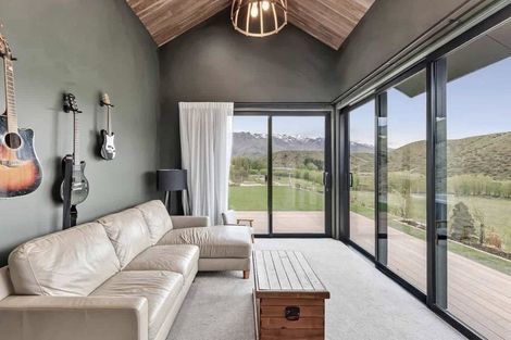 Photo of property in 2 Judare Drive, Lowburn, Cromwell, 9384