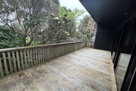 Photo of property in 9a-e Moulton Street, Moturoa, New Plymouth, 4310