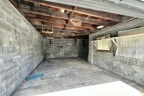 Photo of property in 84 Cambridge Terrace, Waterloo, Lower Hutt, 5011