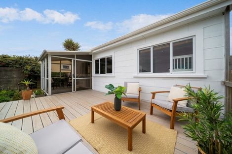Photo of property in 52 South Road, Blagdon, New Plymouth, 4310
