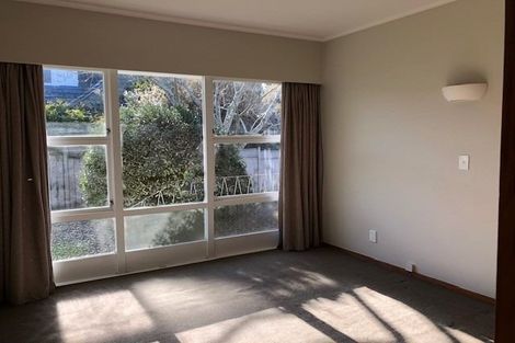 Photo of property in 2/11 Onepoto Road, Hauraki, Auckland, 0622