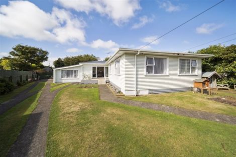 Photo of property in 9 Fyson Place, Hawera, 4610