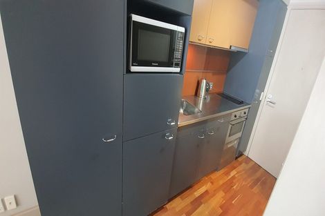 Photo of property in Latitude 37 East Apartments, 1p/20 Pakenham Street East, Auckland Central, Auckland, 1010