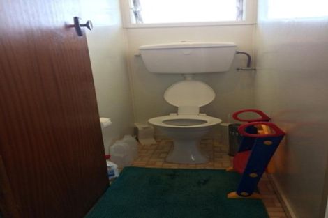 Photo of property in 3/178 Chivalry Road, Glenfield, Auckland, 0629