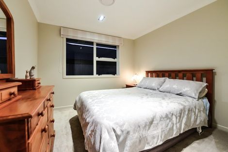 Photo of property in 17 Compton Grove, Huntington, Hamilton, 3210