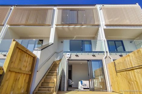 Photo of property in 5 Ngaru Way, Orewa, 0931