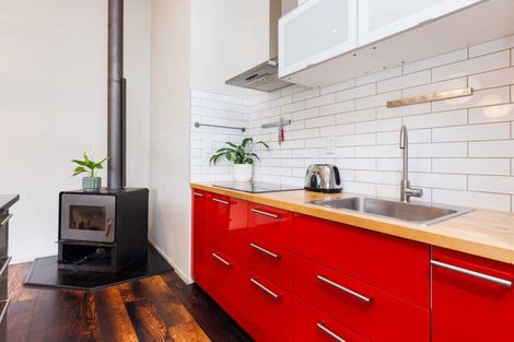 Photo of property in 72c Albert Street, Palmerston North, 4414