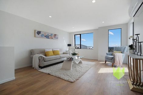 Photo of property in 20b Crestview Rise, Papakura, 2110