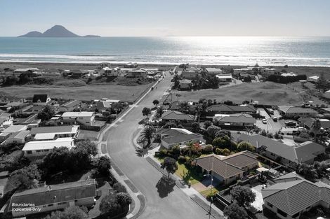 Photo of property in 14 Ohuirehe Road, Coastlands, Whakatane, 3120