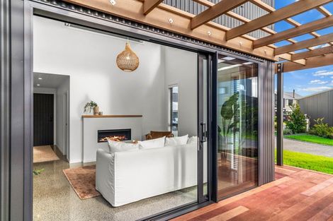 Photo of property in 3 Citrus Place, Mangawhai, 0505