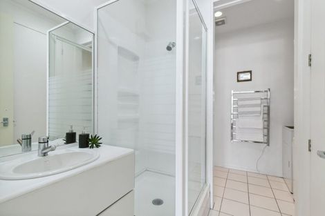 Photo of property in Tennyson Apartments, 14/25 Tennyson Street, Te Aro, Wellington, 6011