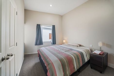 Photo of property in 14/6 Islington Avenue, New Lynn, Auckland, 0600