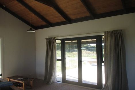 Photo of property in 365 Muhunoa Road West, Ohau, Levin, 5570