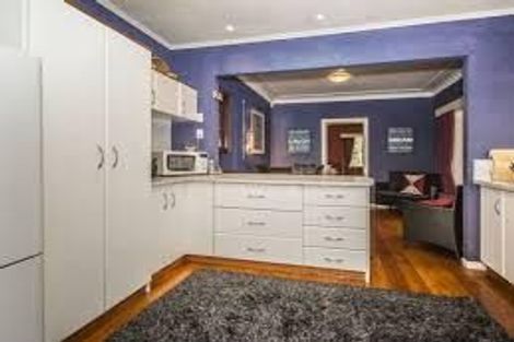 Photo of property in 8 Willis Road, Papakura, 2110