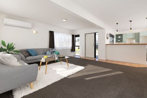 Photo of property in 6b Queen Road, Bellevue, Tauranga, 3110