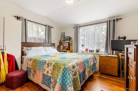 Photo of property in 1/18 Lynn Road, Bayview, Auckland, 0629