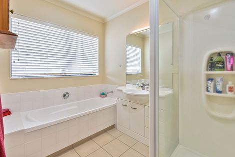 Photo of property in 19 Fergy Crescent, Wattle Downs, Auckland, 2103