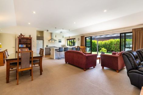 Photo of property in 46 Kenrigg Road, Kinloch, Taupo, 3377