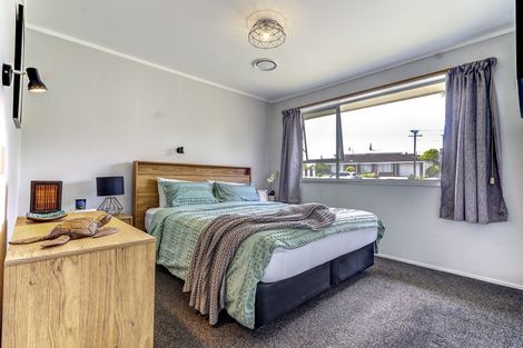 Photo of property in 32 Livingstone Avenue, Nawton, Hamilton, 3200