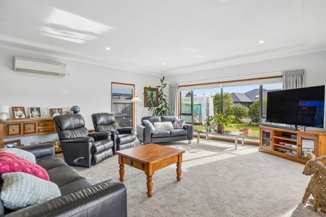 Photo of property in 18 Rowan Place, Mosgiel, 9024