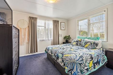 Photo of property in 61 Arimu Road, Papakura, 2110