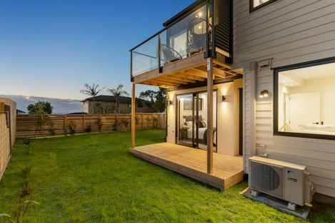 Photo of property in 937c Whangaparaoa Road, Manly, Whangaparaoa, 0930