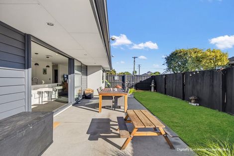 Photo of property in 35 Marriotts Road, North New Brighton, Christchurch, 8083