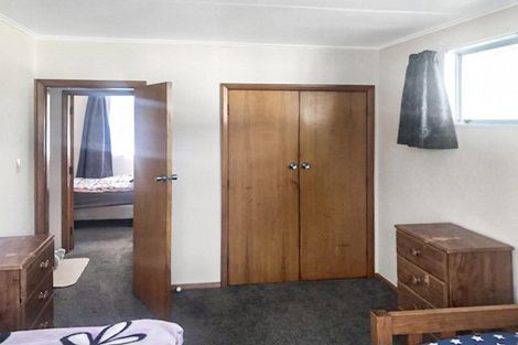 Photo of property in 17 Mclean Street, Woodville, 4920