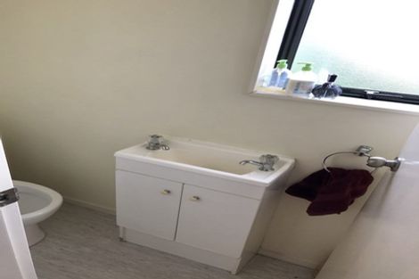 Photo of property in 32 Morere Street, Titahi Bay, Porirua, 5022