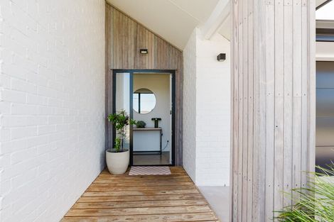 Photo of property in 12 Iwi Road, Baverstock, Hamilton, 3200