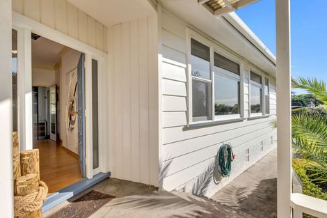 Photo of property in 27 Marian Drive, Inner Kaiti, Gisborne, 4010