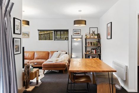 Photo of property in 33 Berkshire Street, Arrowtown, 9302