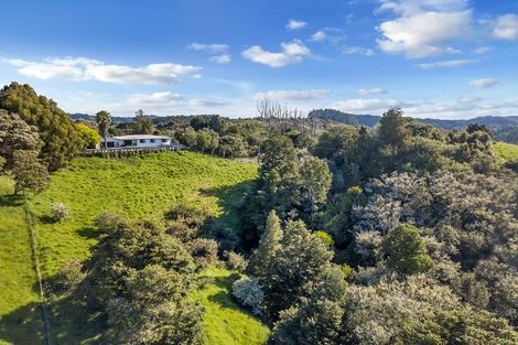 Photo of property in 278 Upper Orewa Road, Wainui, Silverdale, 0992