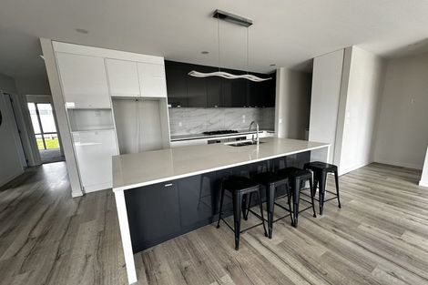 Photo of property in 21 Maka Terrace, Orewa, 0931