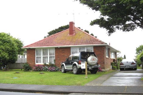 Photo of property in 35 Rosehill Drive, Rosehill, Papakura, 2113