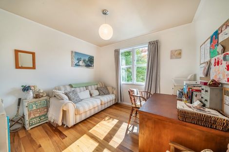 Photo of property in 121 Wainuiomata Road, Wainuiomata, Lower Hutt, 5014