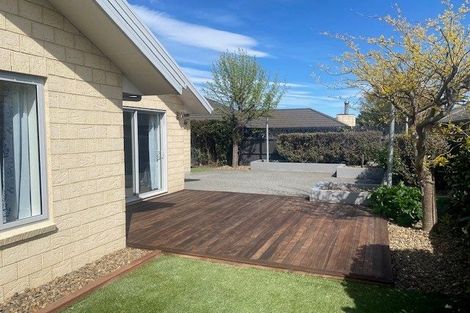 Photo of property in 26 Foresters Crescent, Parklands, Christchurch, 8083