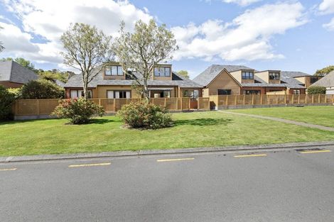 Photo of property in 63 Futuna Close, Karori, Wellington, 6012