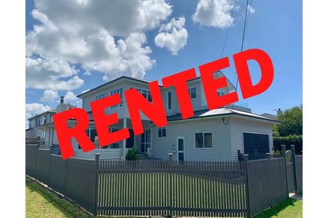 Photo of property in 65 Seacliffe Avenue, Belmont, Auckland, 0622