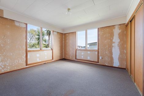 Photo of property in 49 Nevada Drive, Merrilands, New Plymouth, 4312