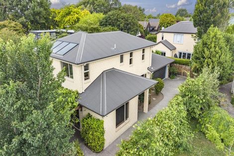 Photo of property in 70f Avonhead Road, Avonhead, Christchurch, 8042