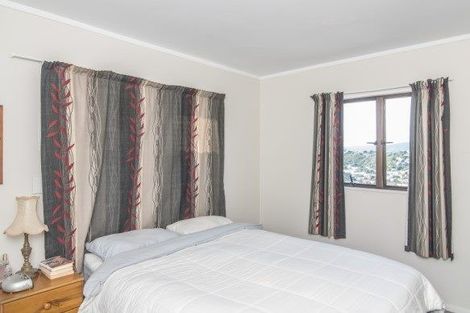 Photo of property in 2 Kaikoura Street, Maupuia, Wellington, 6022