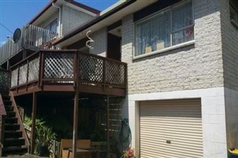 Photo of property in 2/62 Carlisle Road, Browns Bay, Auckland, 0630