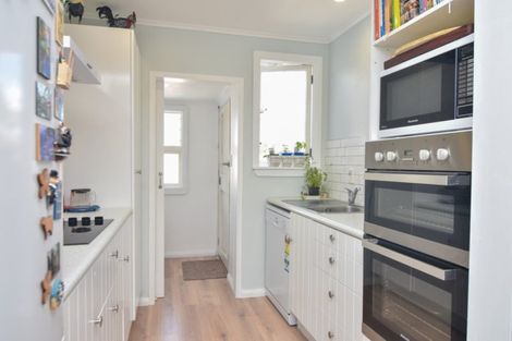 Photo of property in 35 Clifton Avenue, Carterton, 5713