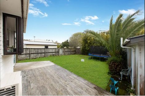 Photo of property in 55 Bruce Mclaren Road, Henderson, Auckland, 0612