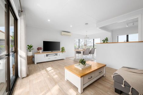 Photo of property in 9b Beadle Place, St Andrews, Hamilton, 3200