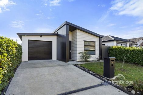 Photo of property in 40 Te Kaeaea Crescent, Wallaceville, Upper Hutt, 5018