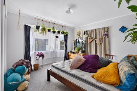 Photo of property in 28 Cranby Crescent, Onekawa, Napier, 4110