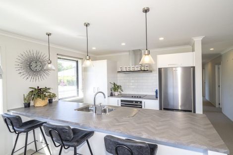 Photo of property in 2 Tarata Grove, Lansdowne, Masterton, 5810